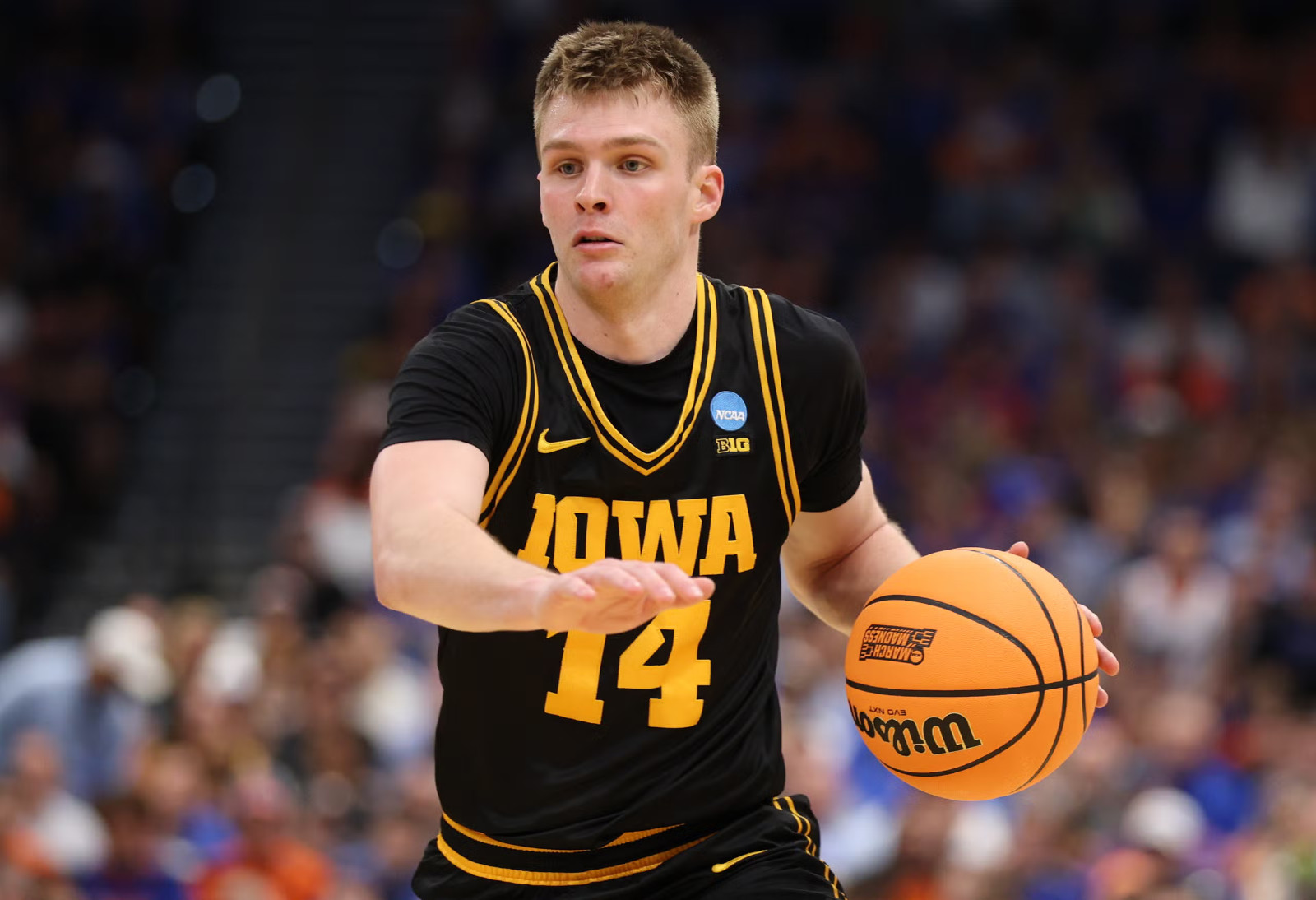 Authentic Bennett Stirtz Signed Iowa Hawkeyes Basketball JSA COA Autographed