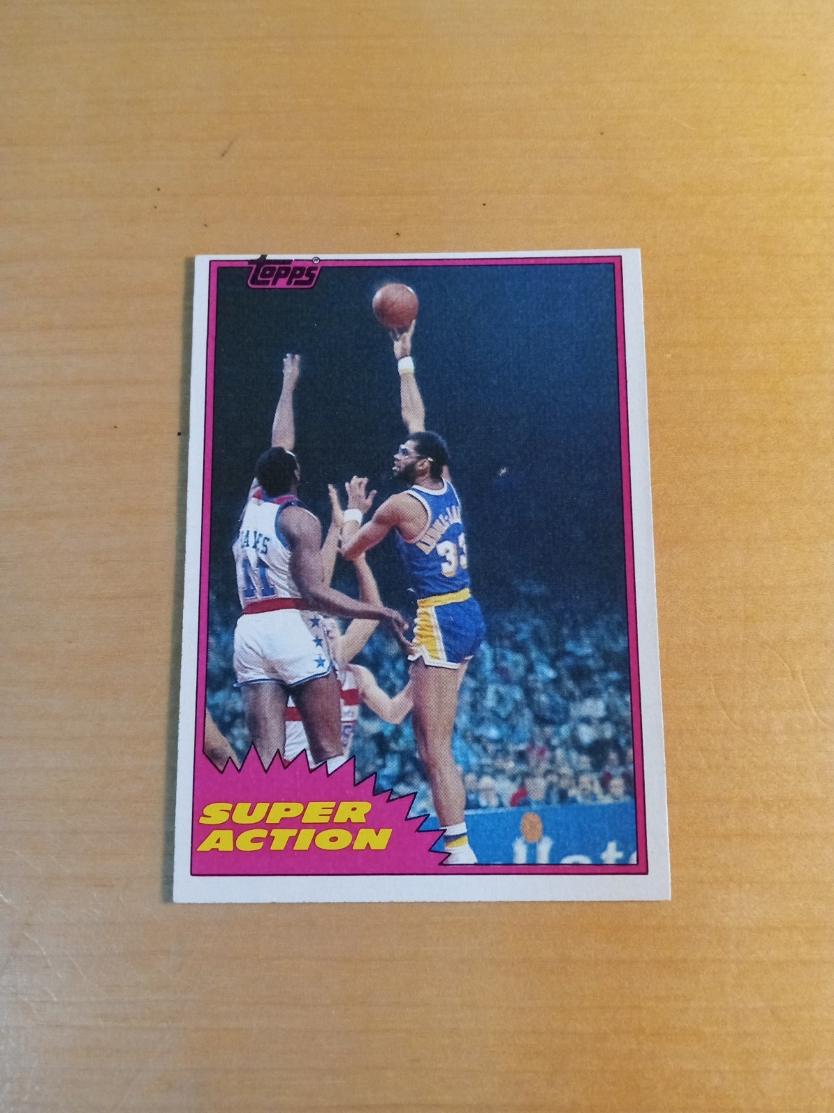 1981/82 Topps #106 West KAREEM ABDUL JABBAR Los Angeles Lakers Card, Center (VG)