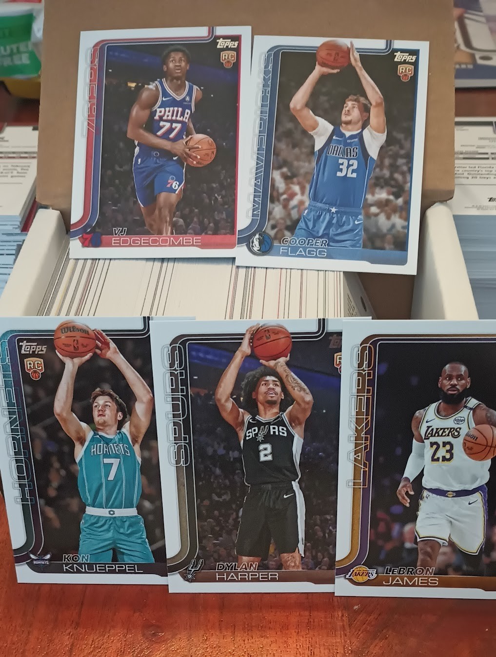 2025-26 Topps NBA Basketball Complete Base Set #1-300 + 12 Inserts & parallels