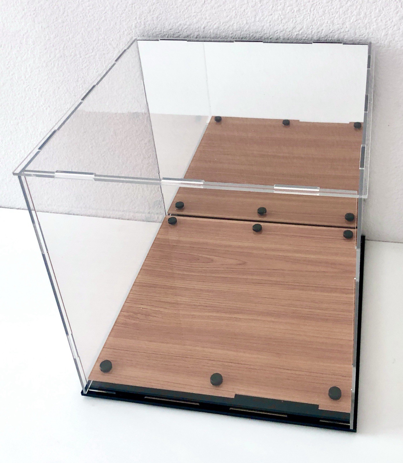 Basketball Display Case with Acrylic Wooden Court Base & Mirror Back