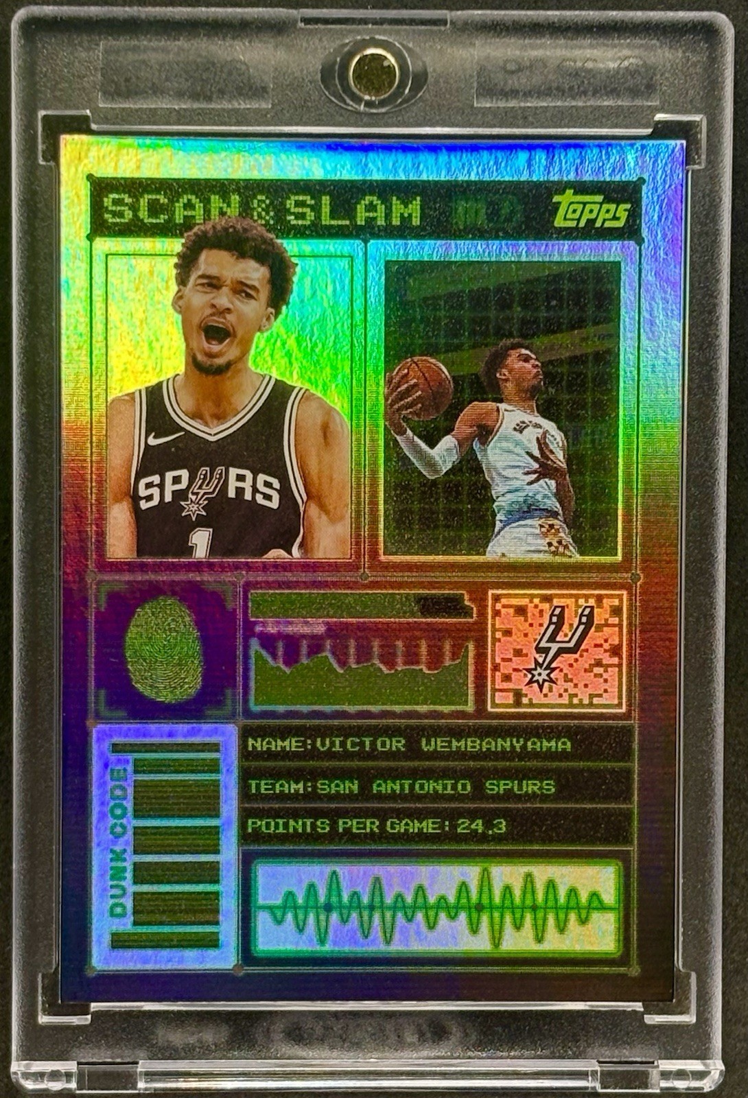 Victor Wembanyama RARE GREEN HOLO REFRACTOR CARD TOPPS SPURS MINT