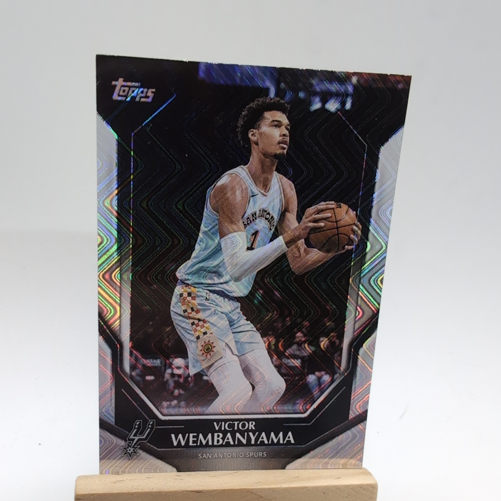 2026 Topps Collector Kit – Victor Wembanyama #NBA-7 Wave Foil