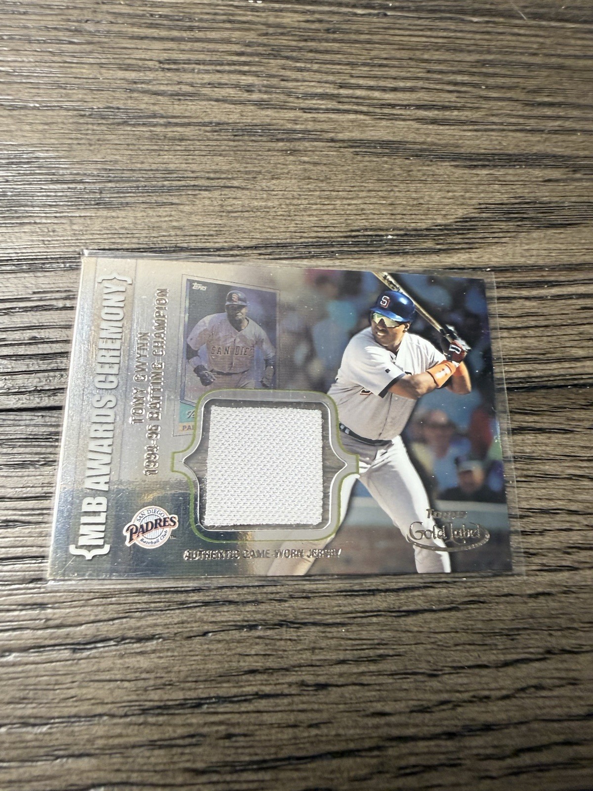 2002 Topps Gold Label – Mlb Awards Ceremony Relic Tony Gwynn #ACR-TG2 Class 3…