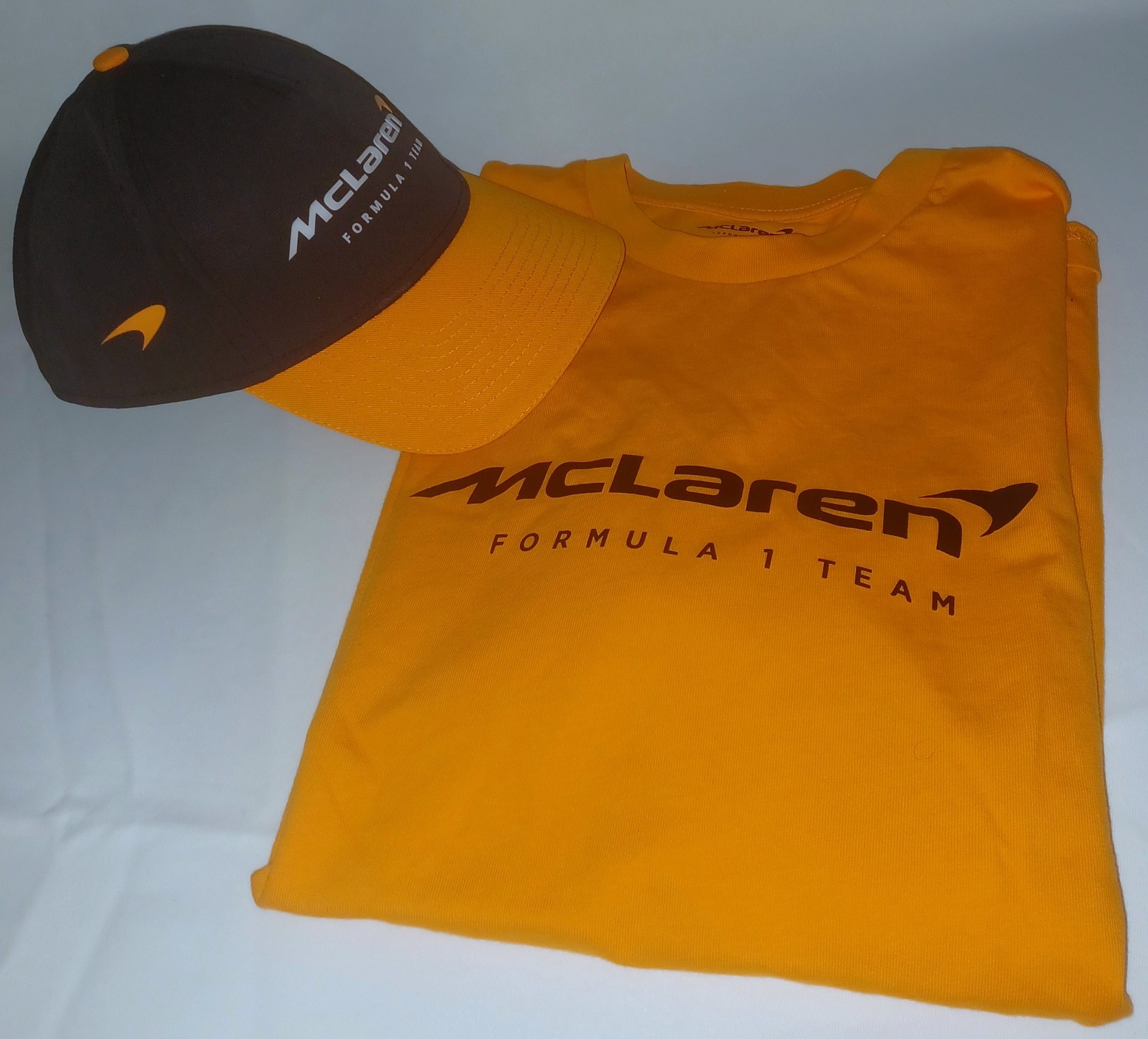 Mclaren Formula 1 Team Cap & T Shirt Size Medium CHEST 42″ Orange Brand New !!