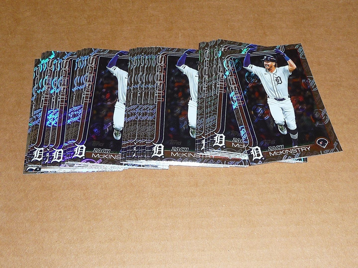 2025 Topps 582 MONTGOMERY CLUB FOIL LOT OF 30 CARDS ZACH MCKINSTRY TIGERS #560