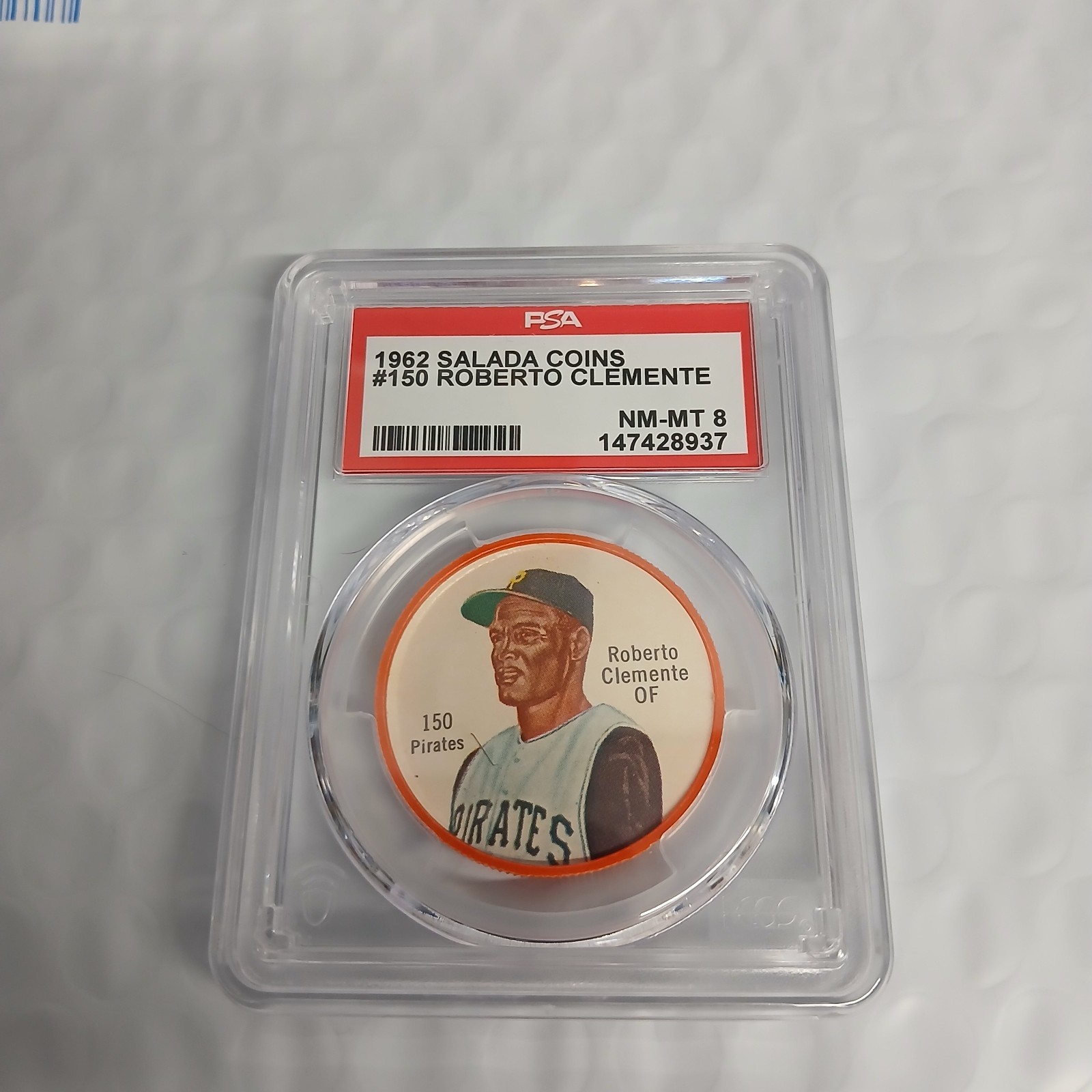 1962 Salada Coins #150 ROBERTO CLEMENTE – Pittsburgh Pirates – PSA 8 NM MT – GEM