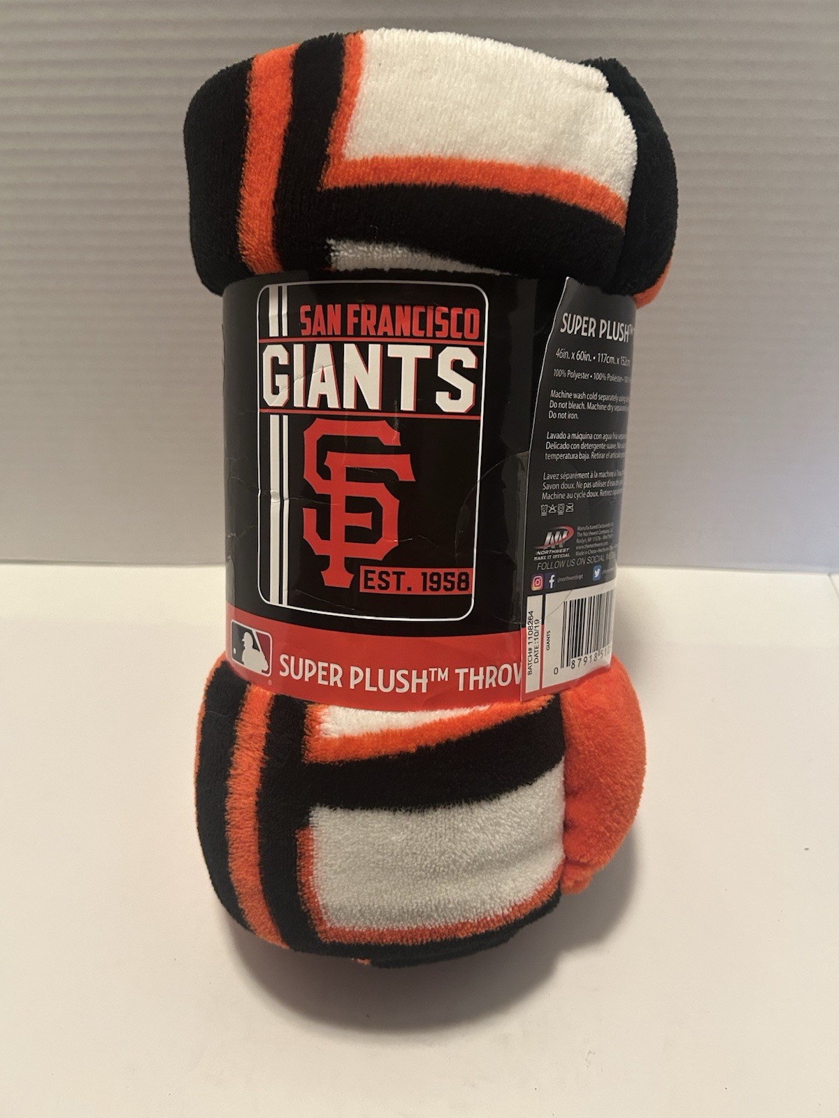 San Francisco Giants Super Plush Throw 46 X 60 Official MLB Blanket