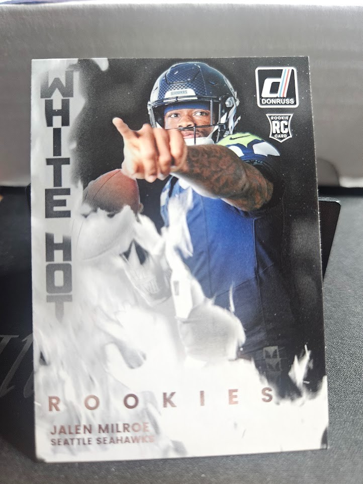 2025 Panini Donruss – White Hot Rookies WHR-JLM Jalen Milroe