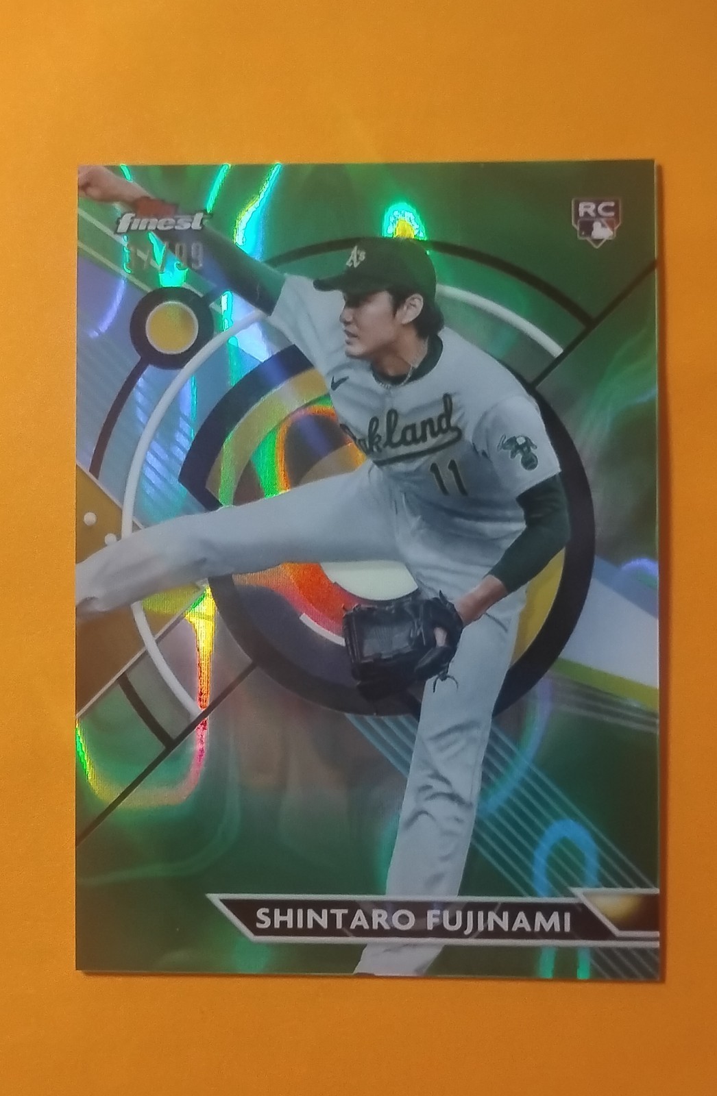 2023 Topps Finest – Shintaro Fujinami #51 Green Lava Refractor /99 (RC)