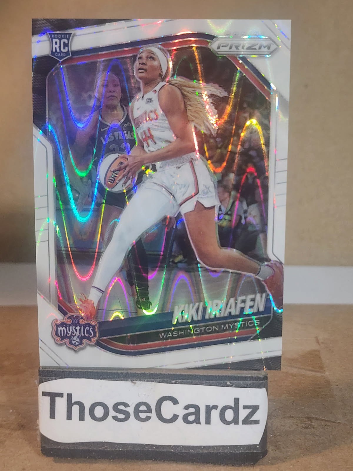 2025 Panini Prizm WNBA White Seismic Prizm #72 Kiki Iriafen