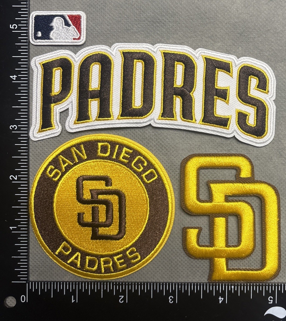 SAN DIEGO PADRES LOT SET OF 4 MLB BASEBALL IRON ON PATCHES