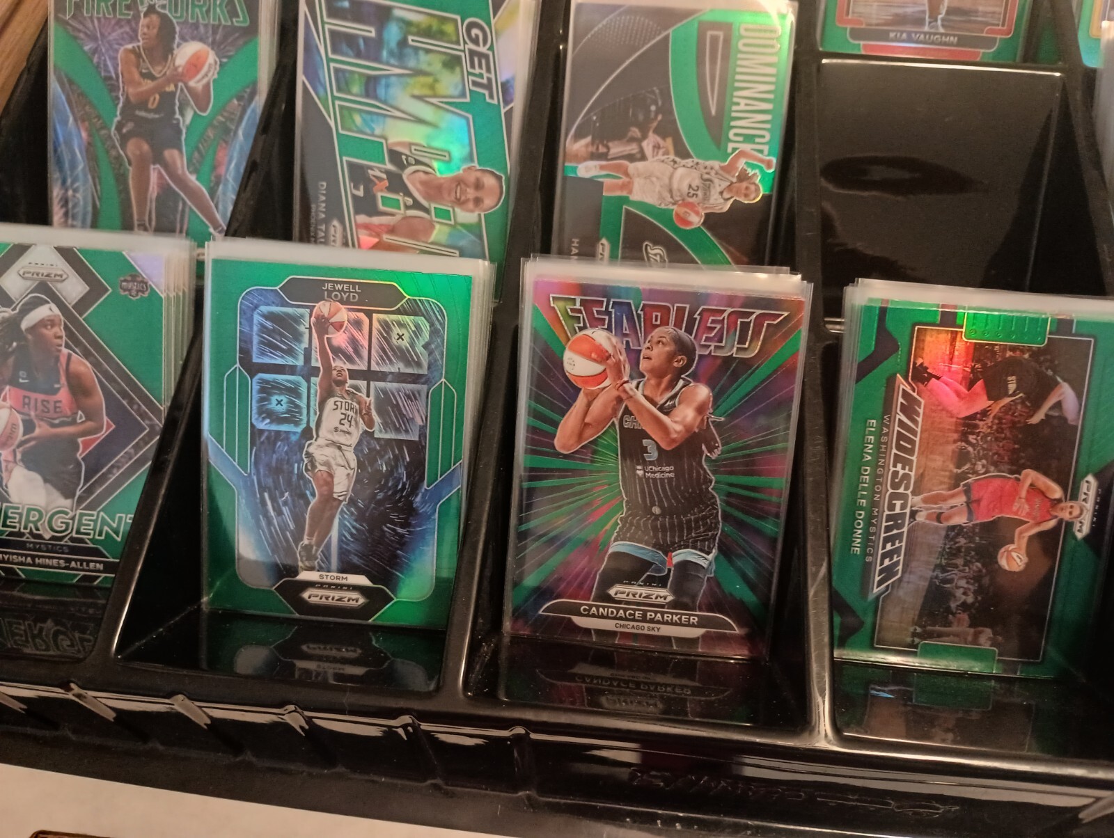 2022 Prizm WNBA Green Prizm Inserts You Pick! DOMINANCE Widescreen FAR OUT ETC!