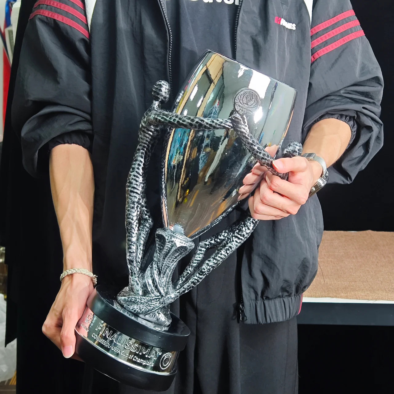 Finalissima Championship Trophy Resin Replica 44cm Trophy Football Collectibles