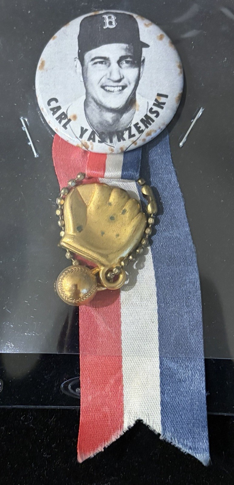 1967 Boston Red Sox Pin Carl Yastrzemski 1-3/4 Inches Button Super Rare Ex ⚾️