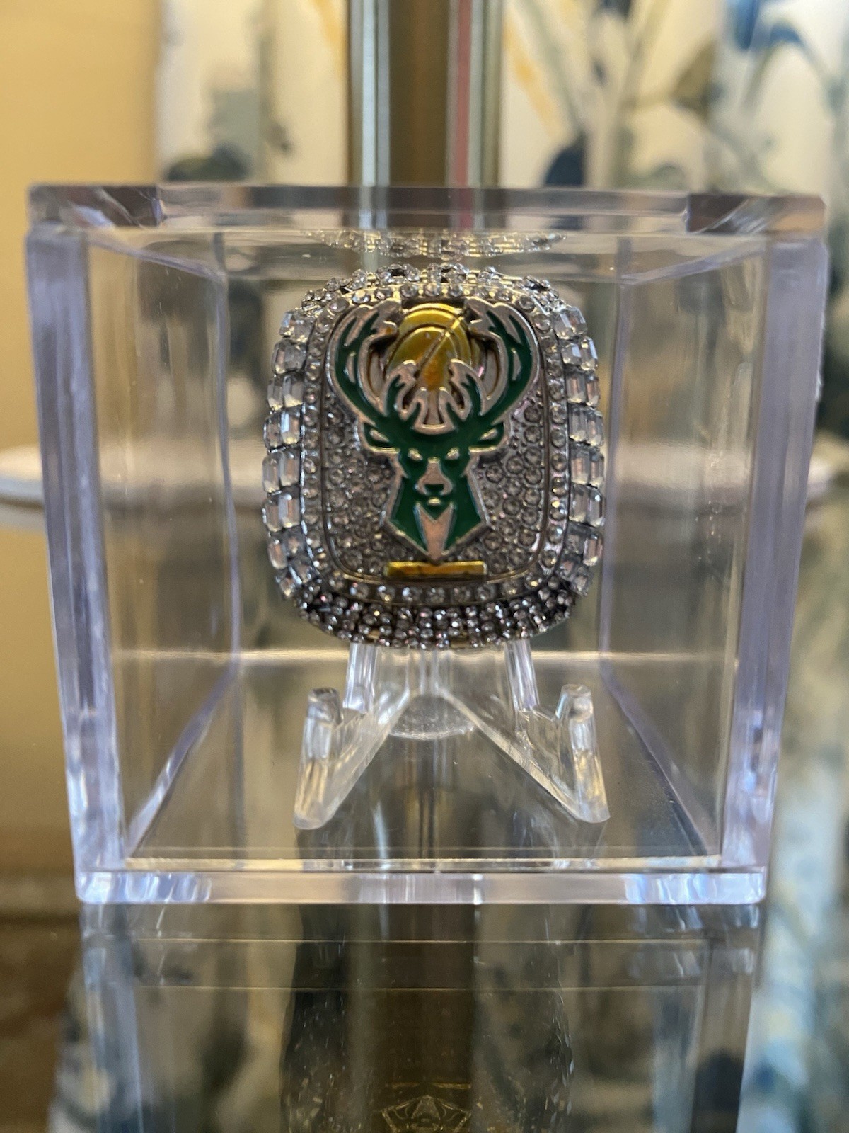 2021 Milwaukee Bucks Championship Ring w/Showcase Cube Giannis Antetokounmpo
