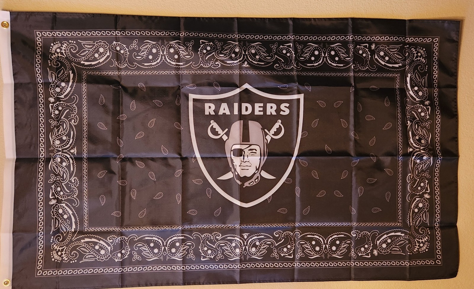 Los Angeles Raiders Bandana Paisley Flag 3×5 Ft With Grommets Football NFL