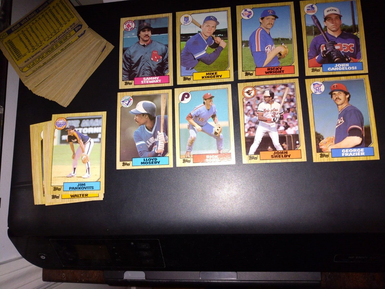 1987 Topps Baseball Cards NM Cards numbered 201-498 in this group You Choose