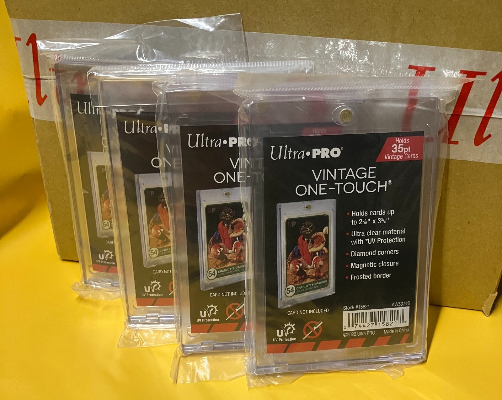 Lot of 4 Ultra PRO 35pt Vintage ONE TOUCH Magnetic UV Card Holder 2 5/8 x 3 3/4
