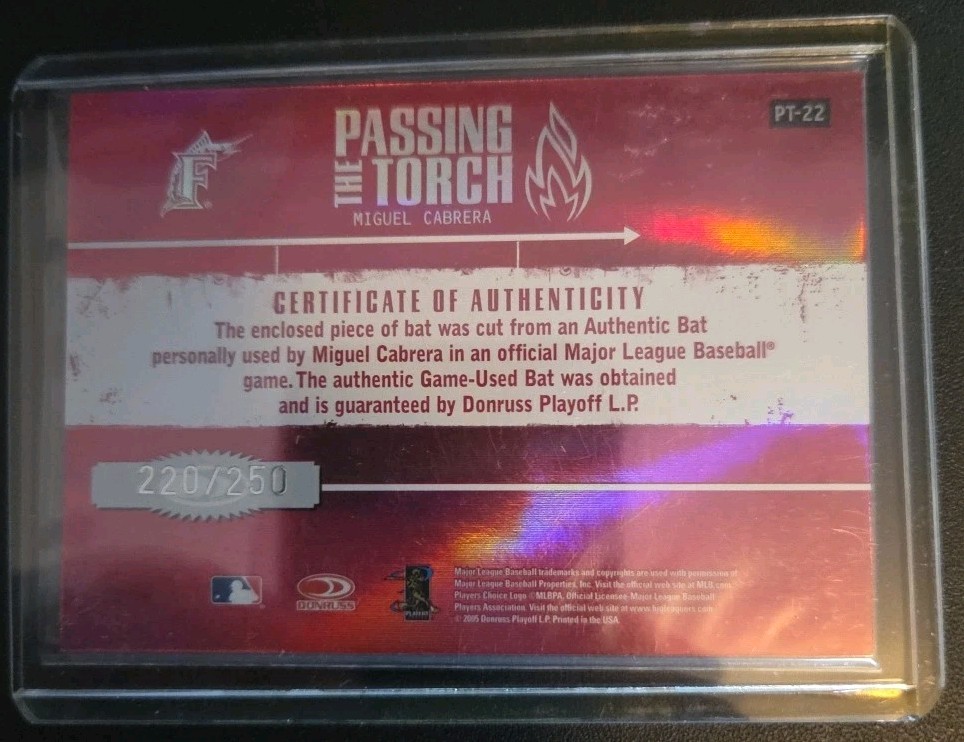 2005 Donruss Elite Passing the Torch Bats 220/250 Miguel Cabrera #PT-22 16wc