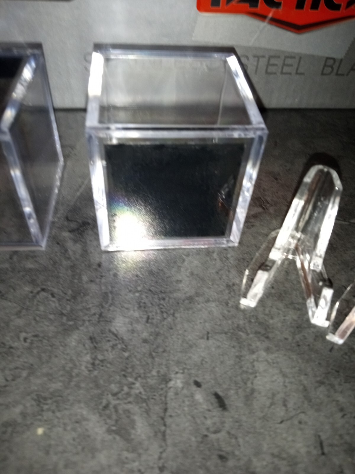 (ONE) WWE Custom HOF Fan Ring Display Case With Stand [Multiple Stands Available