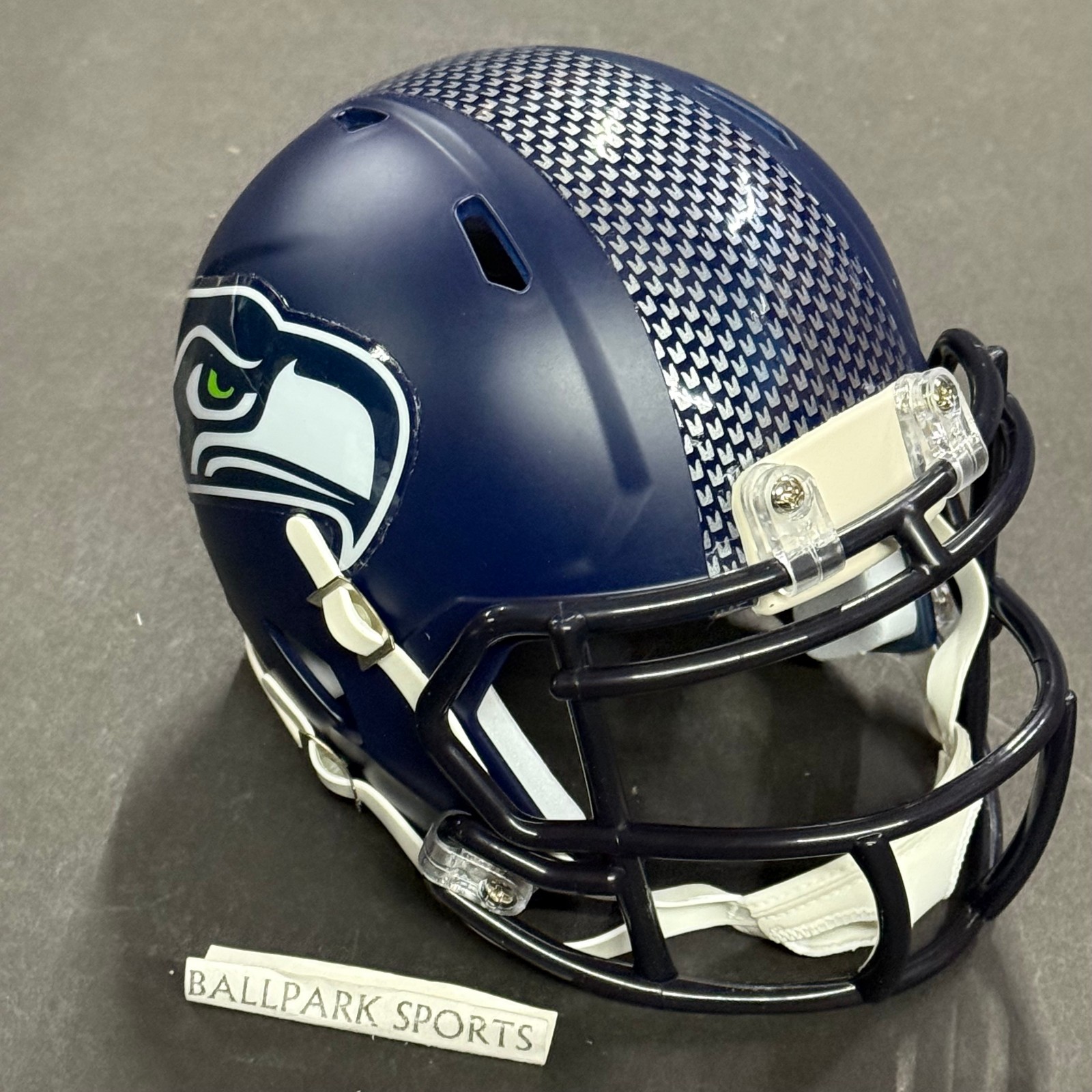 Seattle Seahawks Riddell NFL Speed Mini Football Helmet BRAND NEW