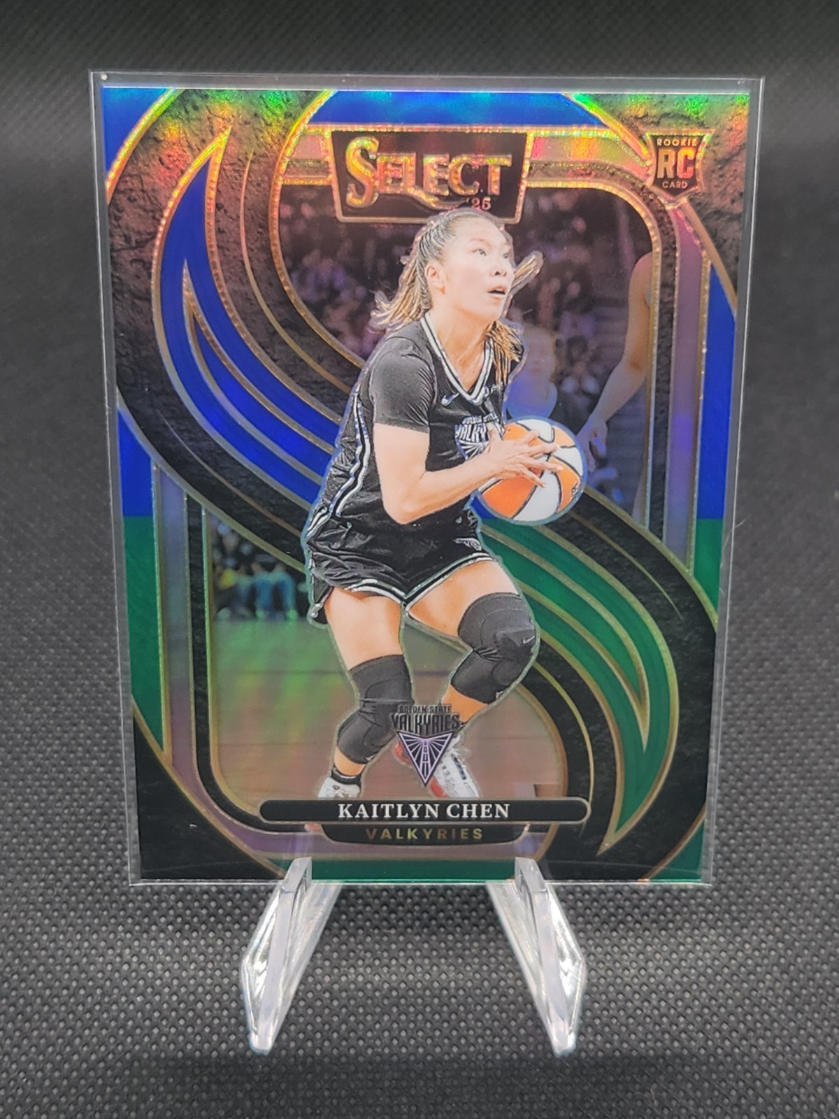 2025 Panini Select WNBA Kaitlyn Chen #104 Premier Level Blue Green Prizm /349 RC