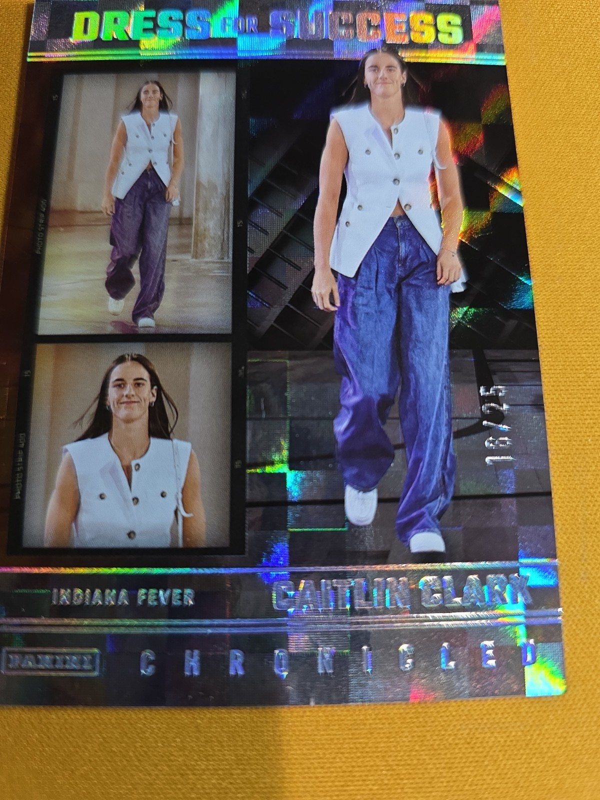 2025 Panini CAITLIN CLARK CHRONICLED #63 RARE Checkerboard Holo Card #’d/25
