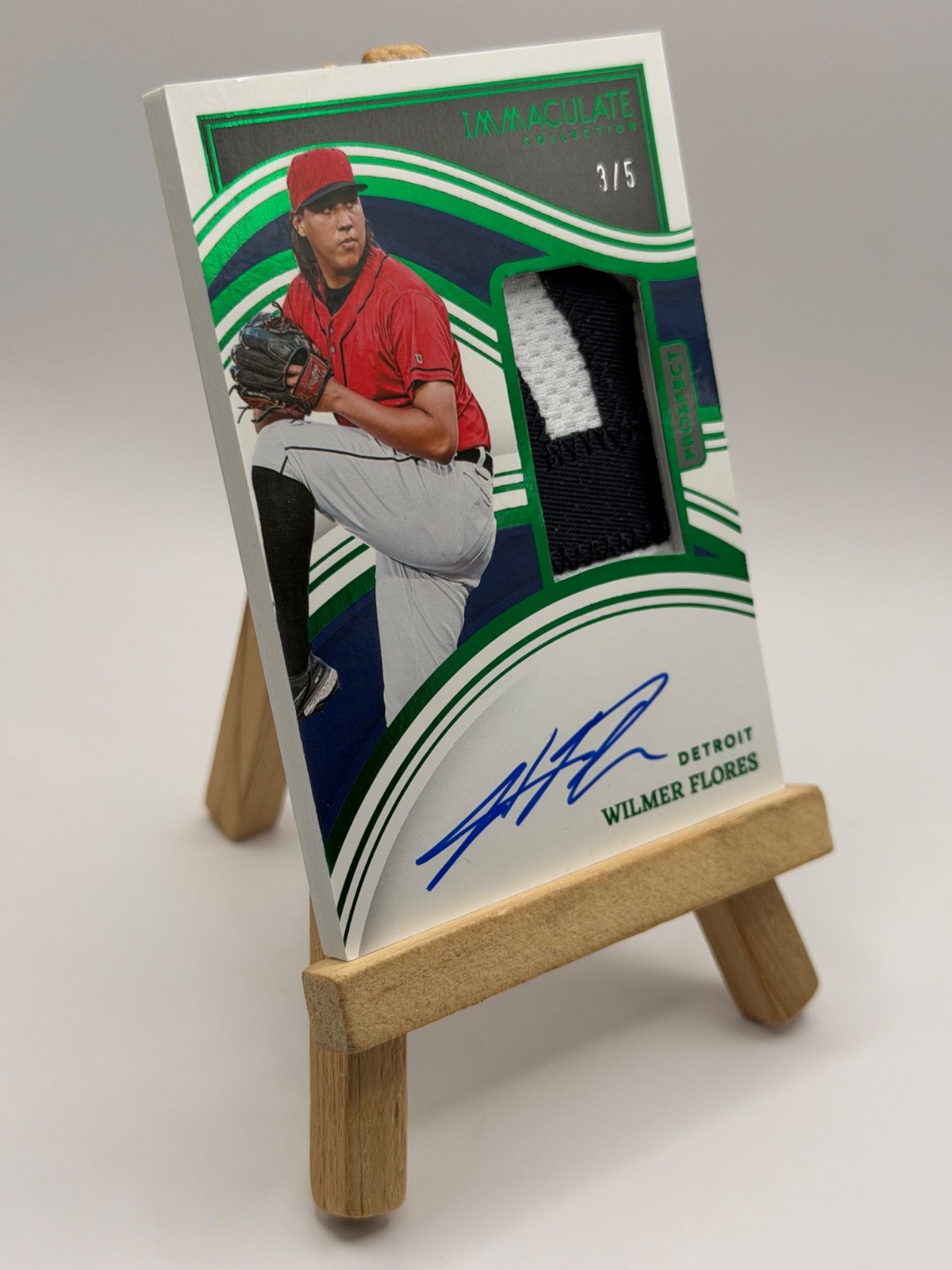 2023 Panini Immaculate Collection – Prospect Patch Autograph Wilmer Flores /5