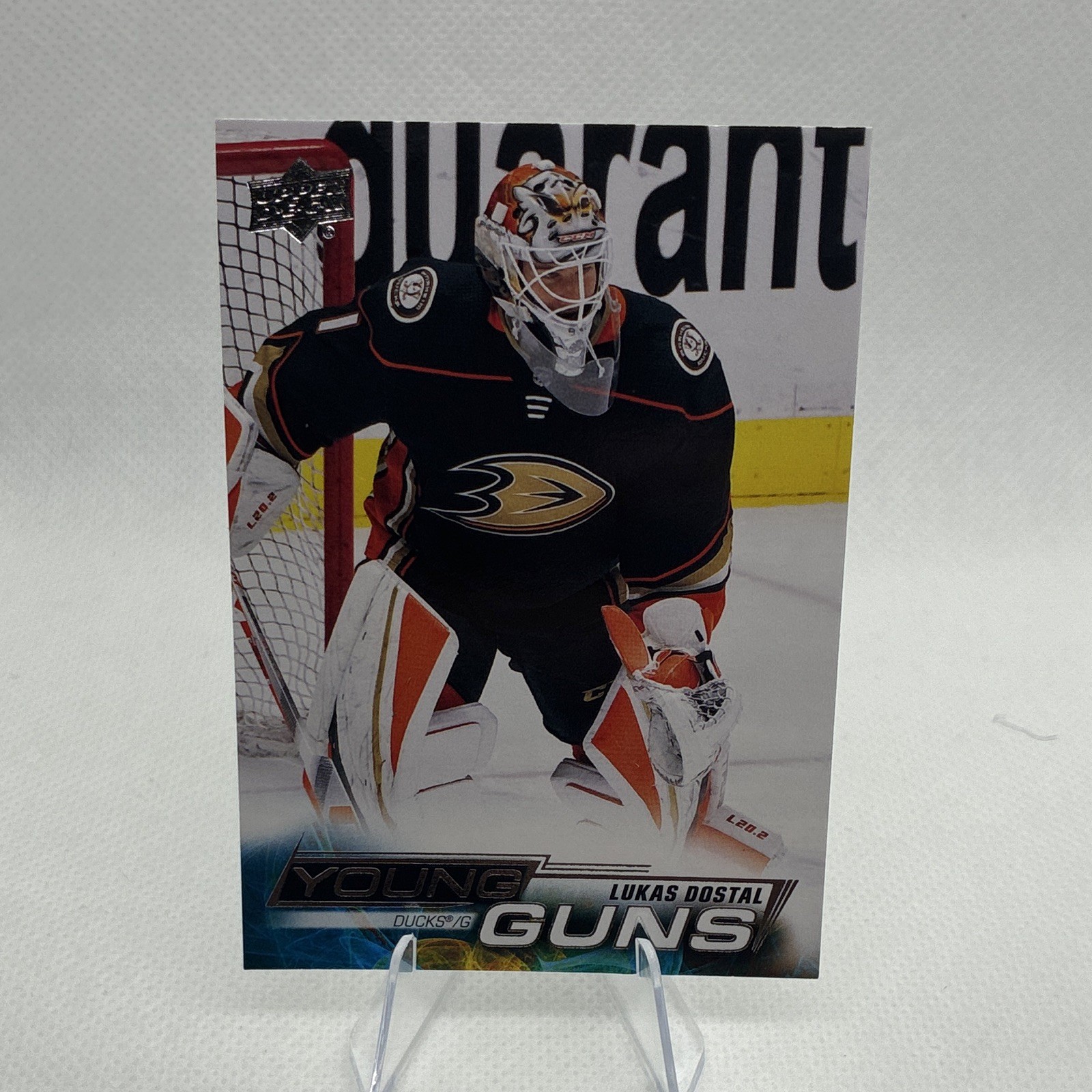 Upper Deck 2022-23 Series 1 Young Guns Lukas Dostal #203 Ducks Rookie