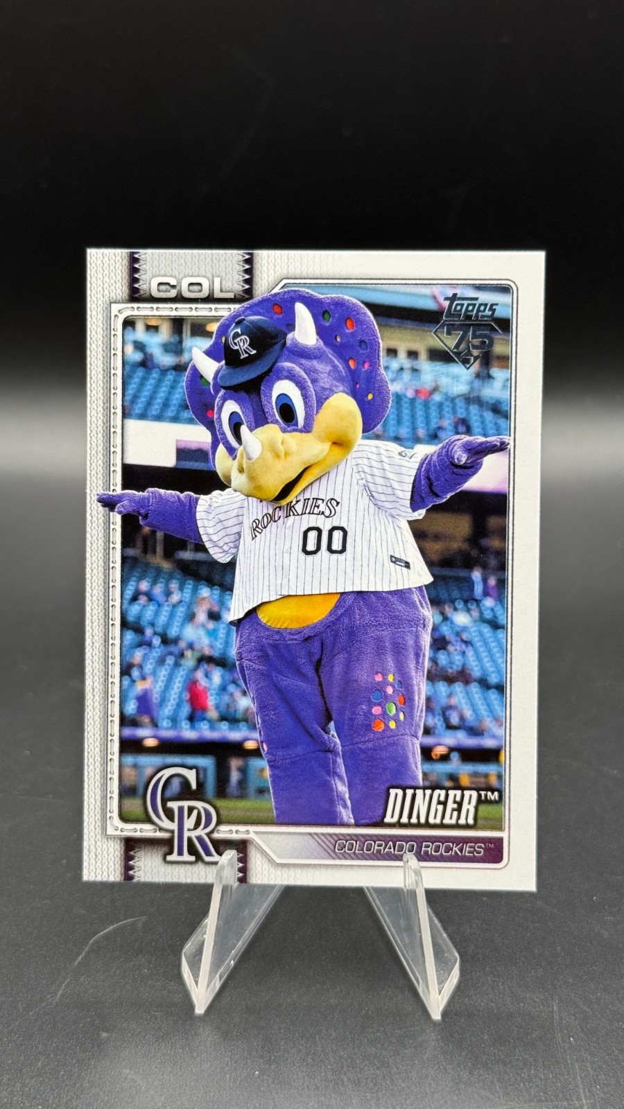 2026 Topps Series 1 – Dinger Mascot #M-4