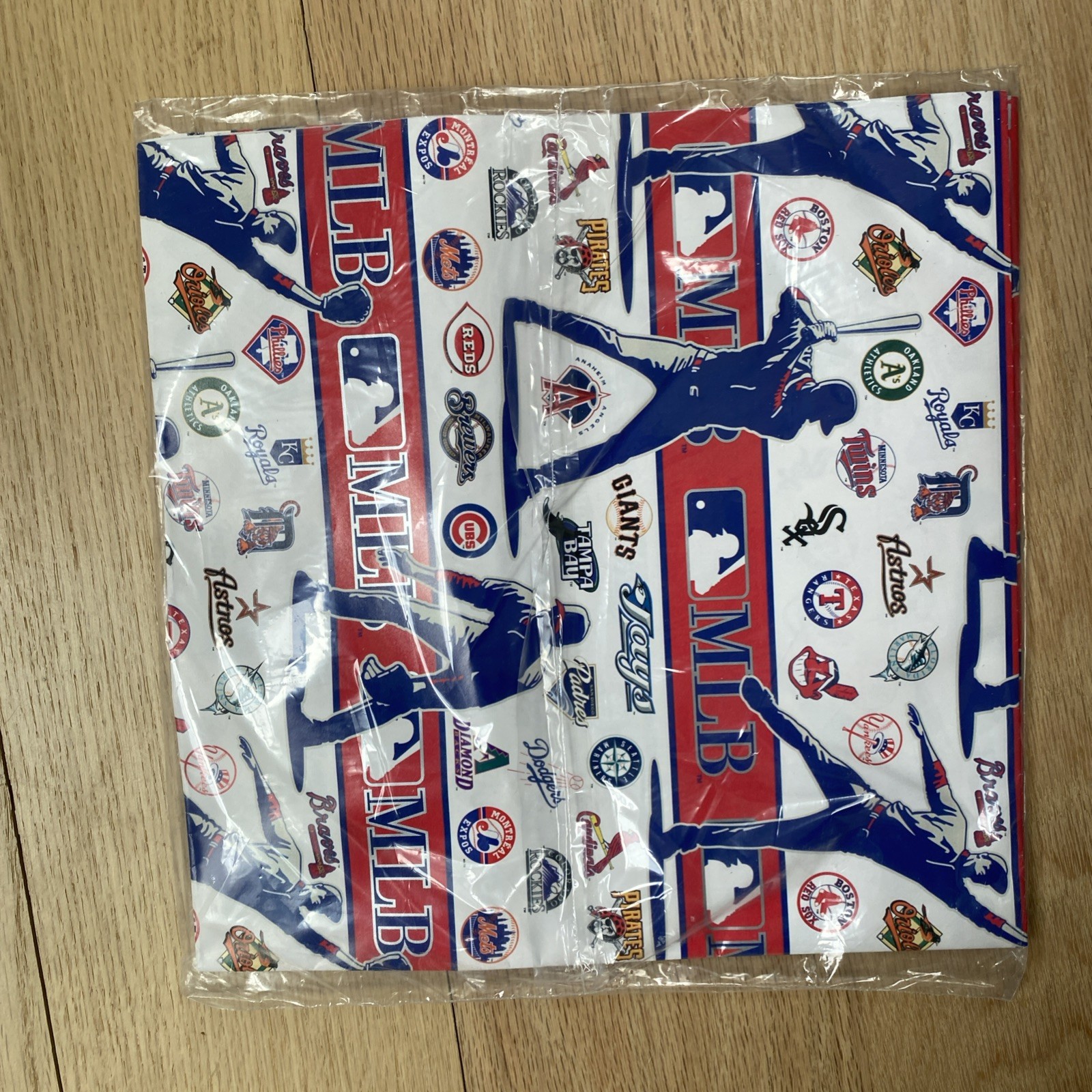 Vintage 2004 MLB All Teams Wrapping Paper Gift Wrap Birthday Holiday Rare