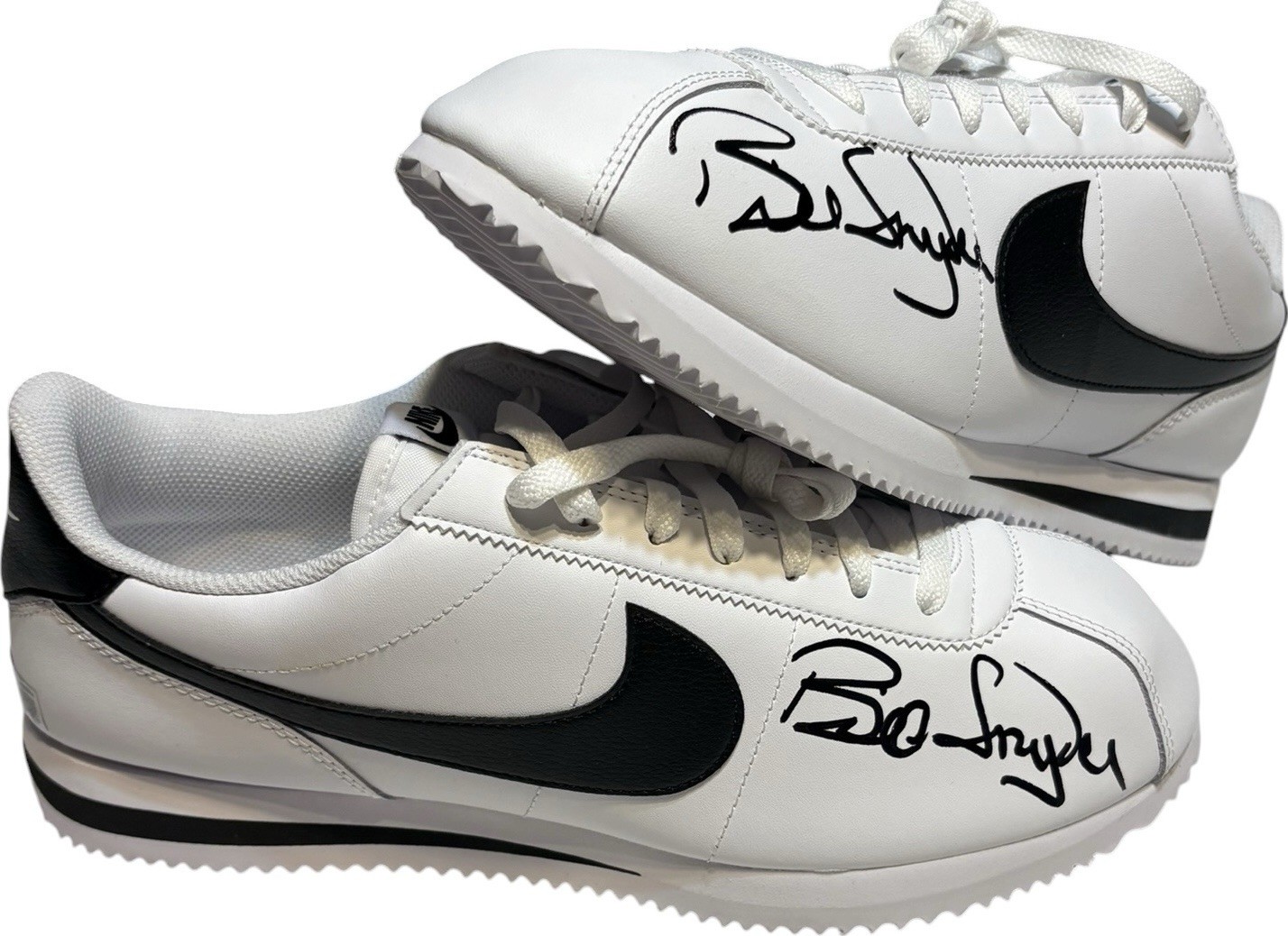 Kansas State Wildcats Bill Snyder Signed Nike Cortez Shoes Beckett Certified