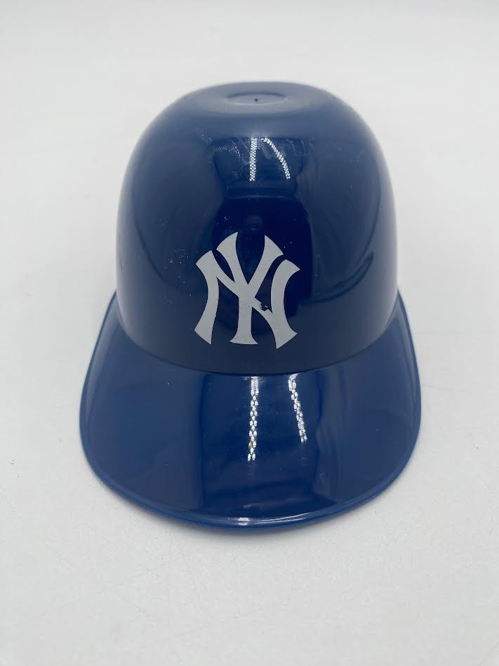 MLB New York Yankees ICE CREAM SUNDAE HELMET New Baseball Mini Snack Bowl 8oz.