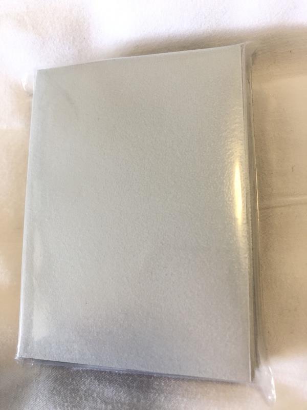 Lenayuyu 100pcs Whiteblack Protector Standard MTG Card Sleeves 66x91mm Matte