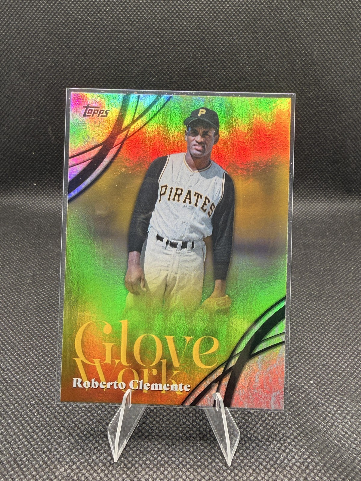 2026 Topps #GW-4 Roberto Clemente Glove Work
