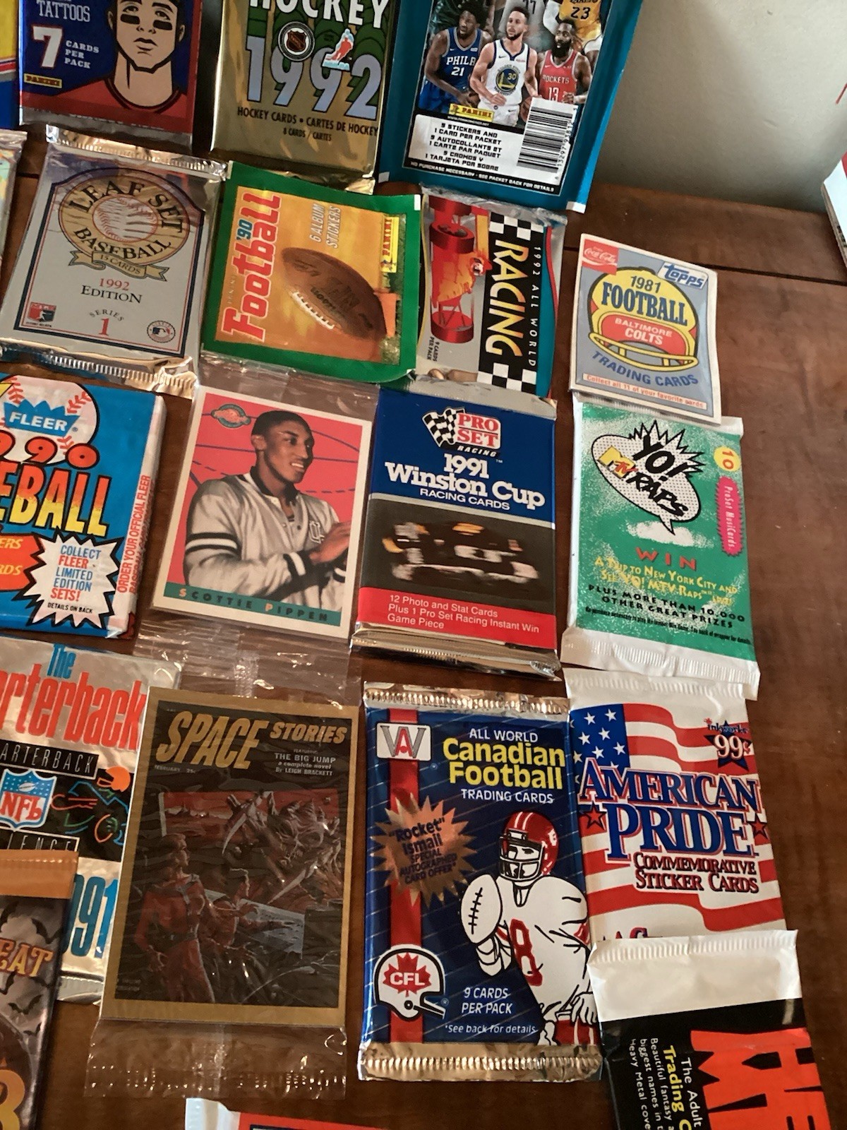 Lot of 50 Diff Random Unopened Packs Sport & Non Sport with 1 LEAF METAL proof