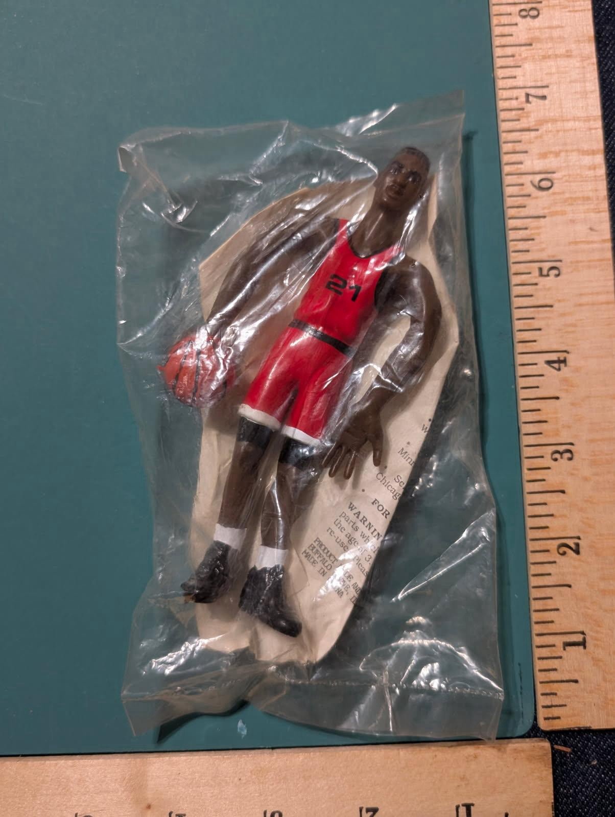NOS 1990’S HOT PROPERTIES CHICAGO BULLS STACEY KING #21 BENDABLE FIGURE