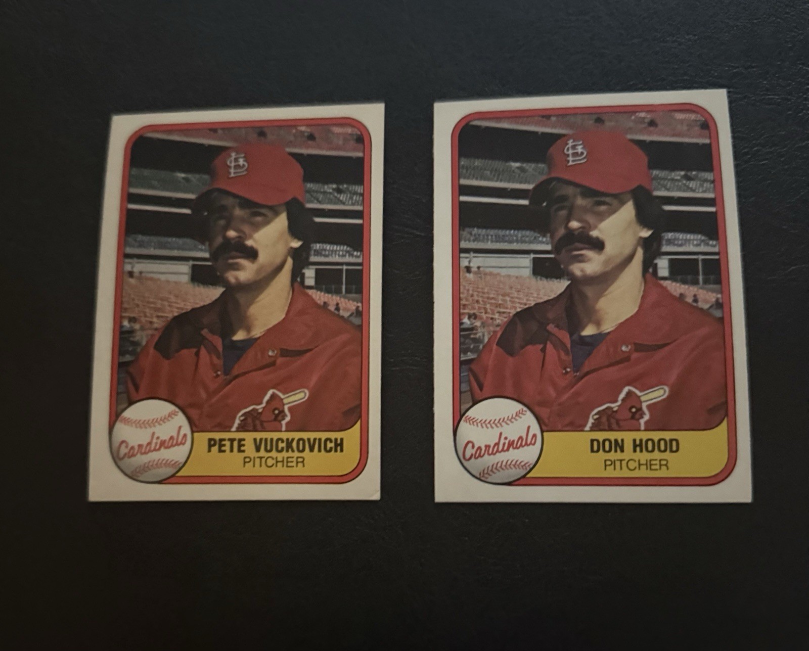 (2) 1981 Fleer Error + Correct Card Don Hood St. Louis Cardinals # 547 NMT