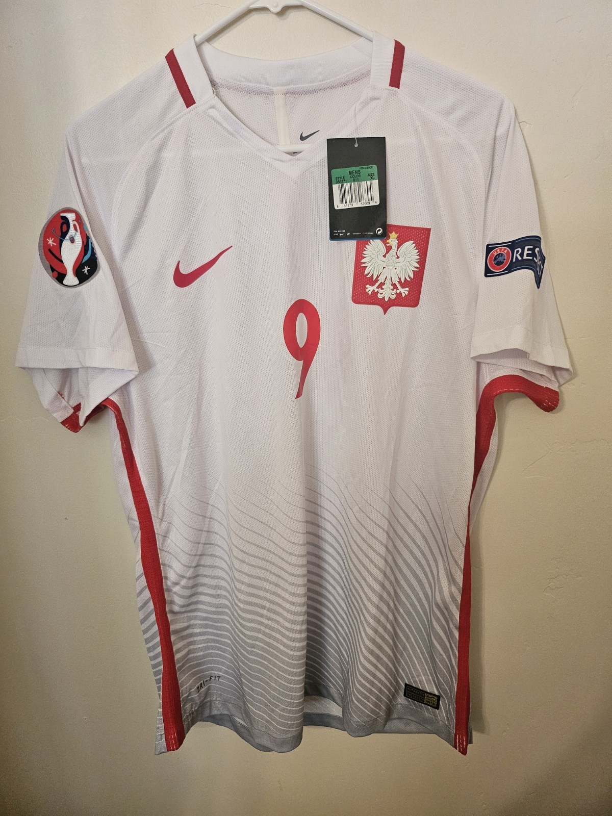 NEW – NIKE AUTHENTIC ROBERT LEWANDOWSKI # 9 EURO 2016 JERSEY SHIRT SZ. L