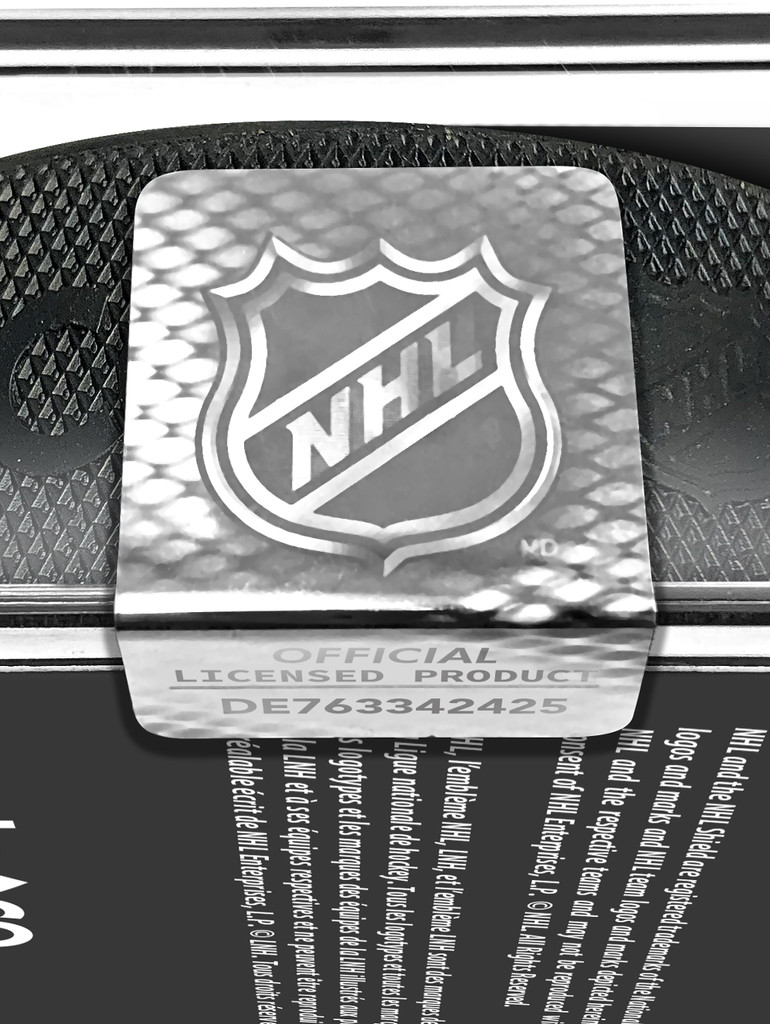 Anaheim Ducks Current NHL Official Game Hockey Puck In Cube