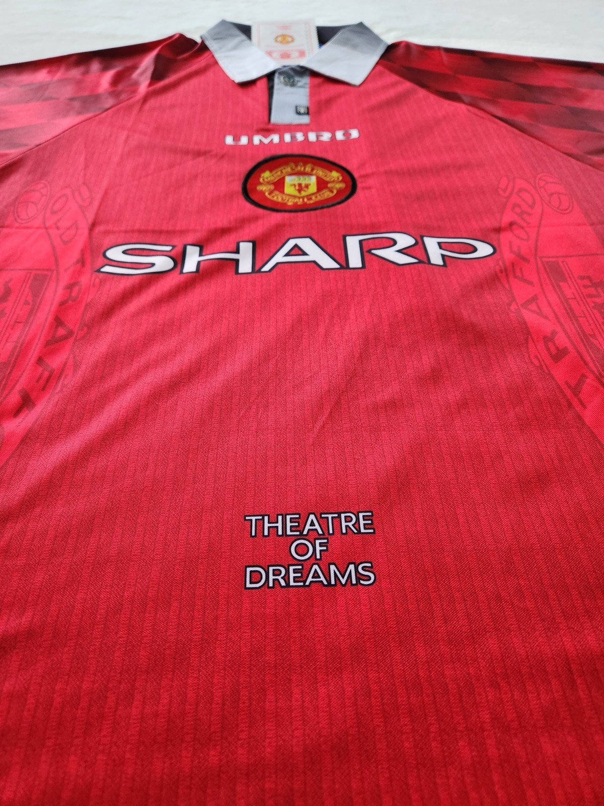 Retro Manchester United Eric Cantona #7 Jersey Men’s Umbro SHARP Red – Size L