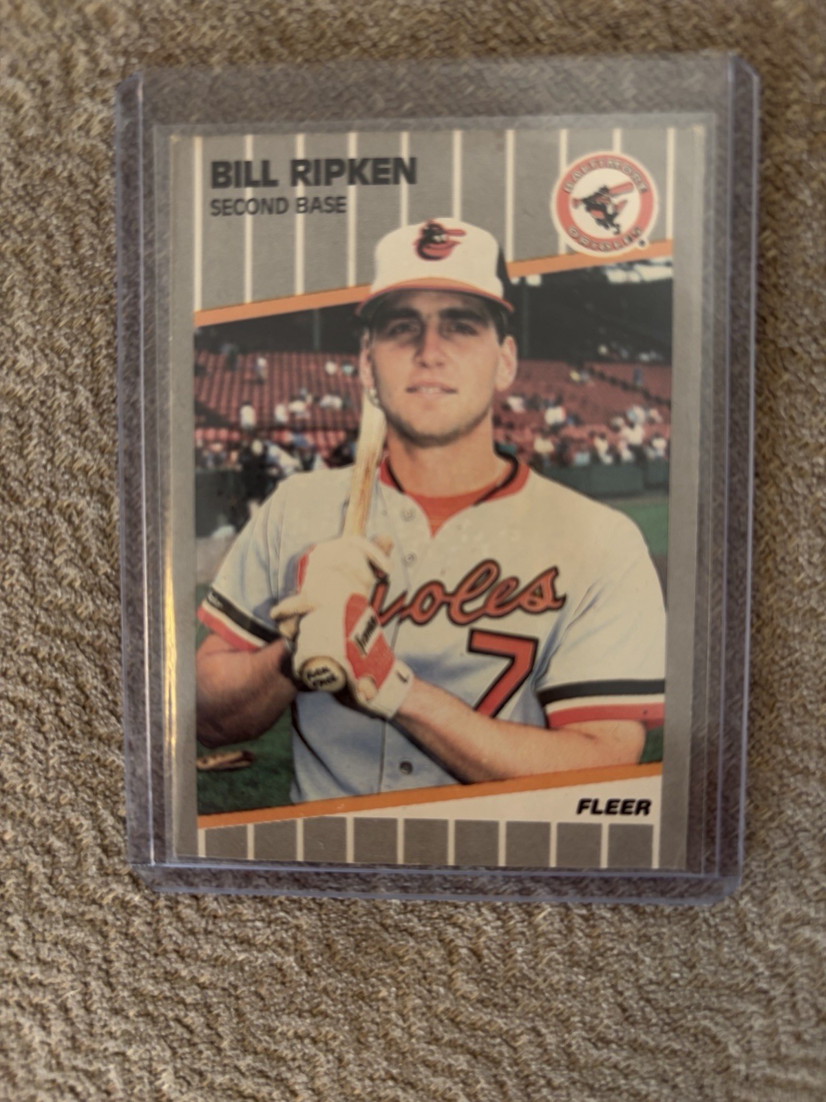 1989 Fleer – Billy Ripken Lot of 2 (black box and F face)