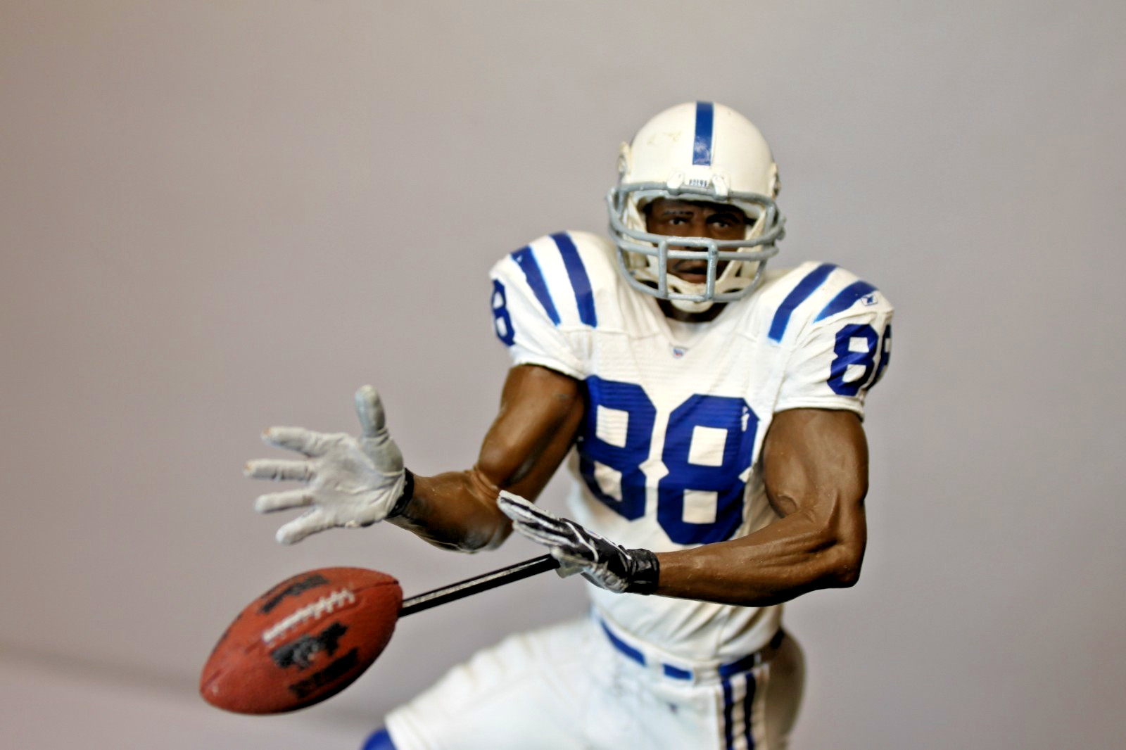 2004 McFarlane NFL Indianapolis Colts Football Action Figure #88 Marvin Harrison