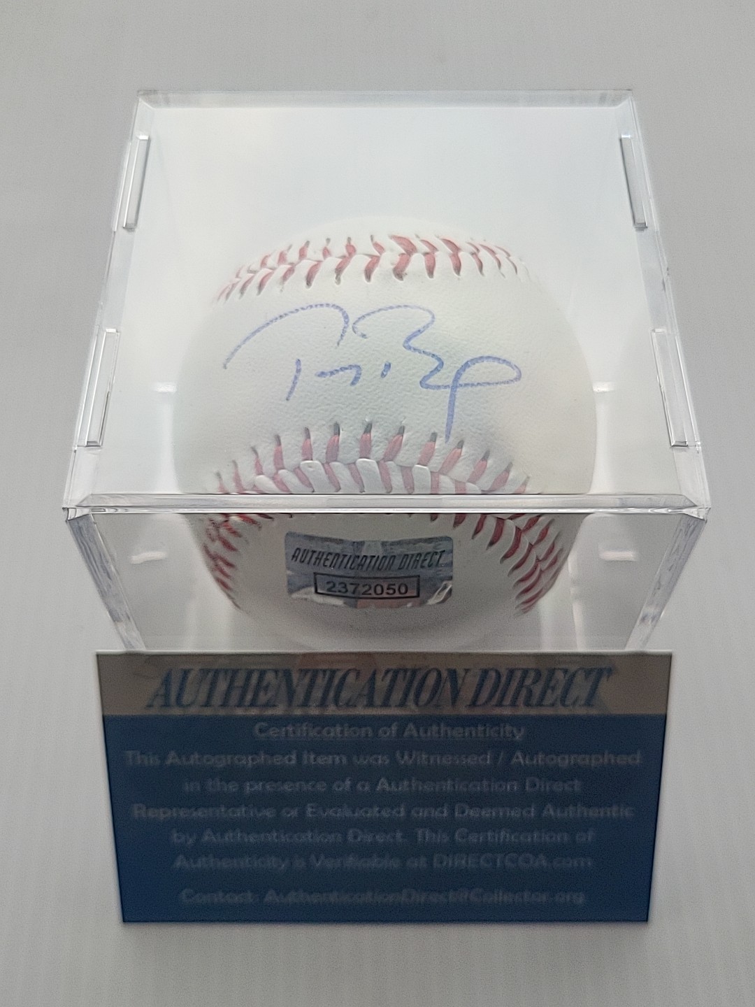 TOM BRADY Hand-Signed Autographed Baseball W/COA and Protective Case (PATRIOTS)