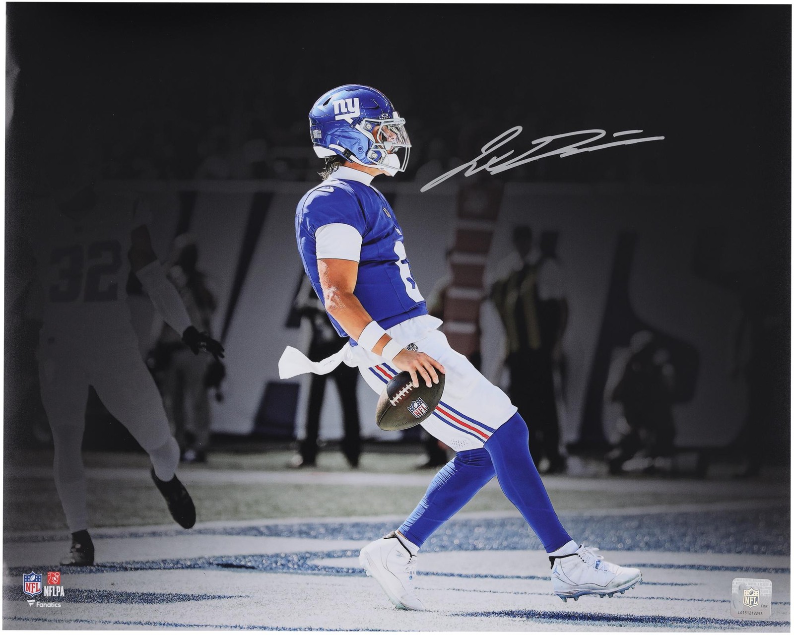 Jaxson Dart Giants Signed 16×20 2025 Week 4 First Touchdown Spotlight Photo