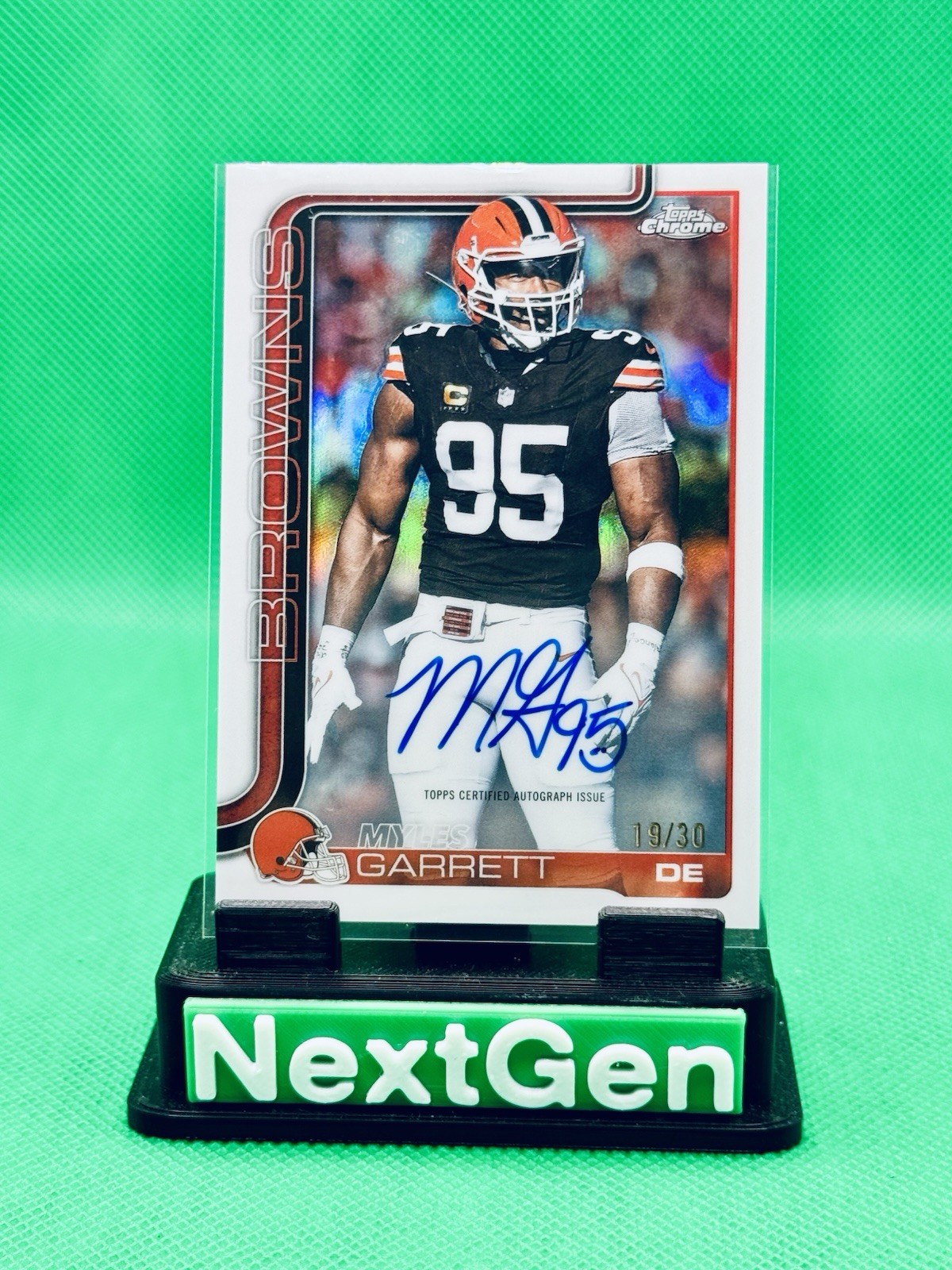 2025 Topps Chrome Myles Garrett On Card Auto White /30 Cleveland Browns
