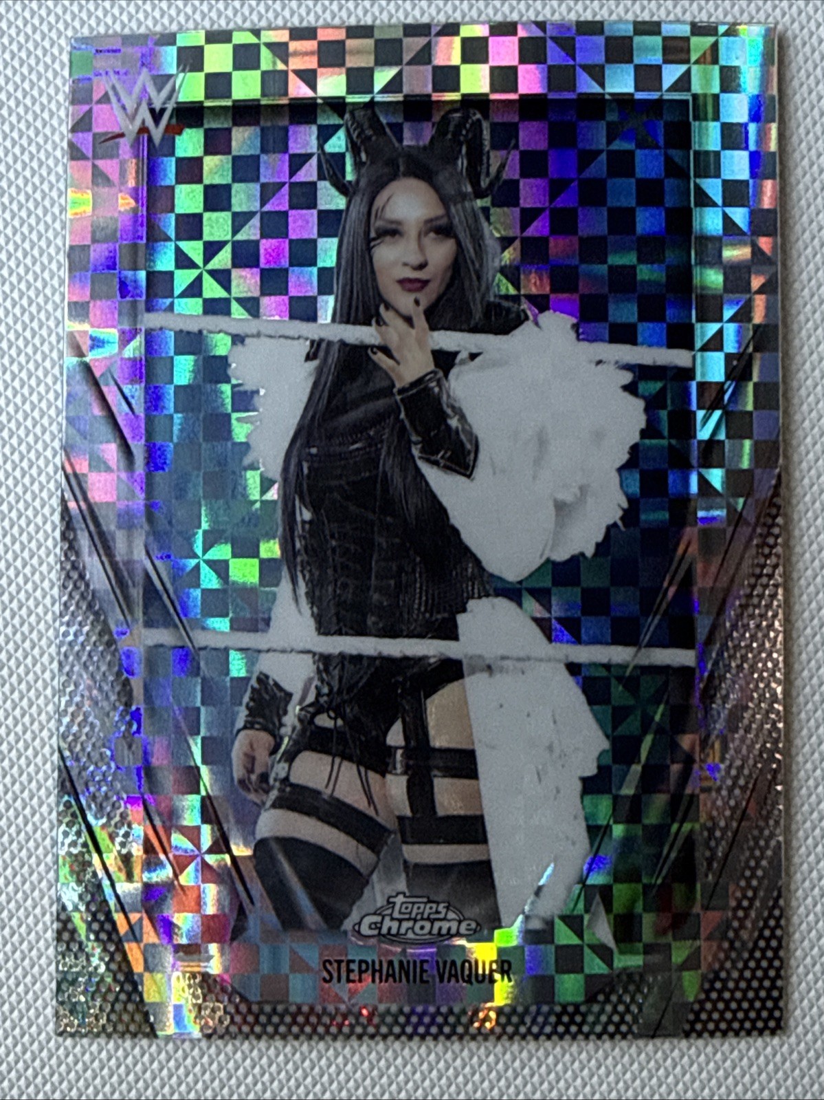 X-FRACTOR REFRACTOR 2026 Topps Chrome WWE Wrestling Cards You Pick/Choose! READ*