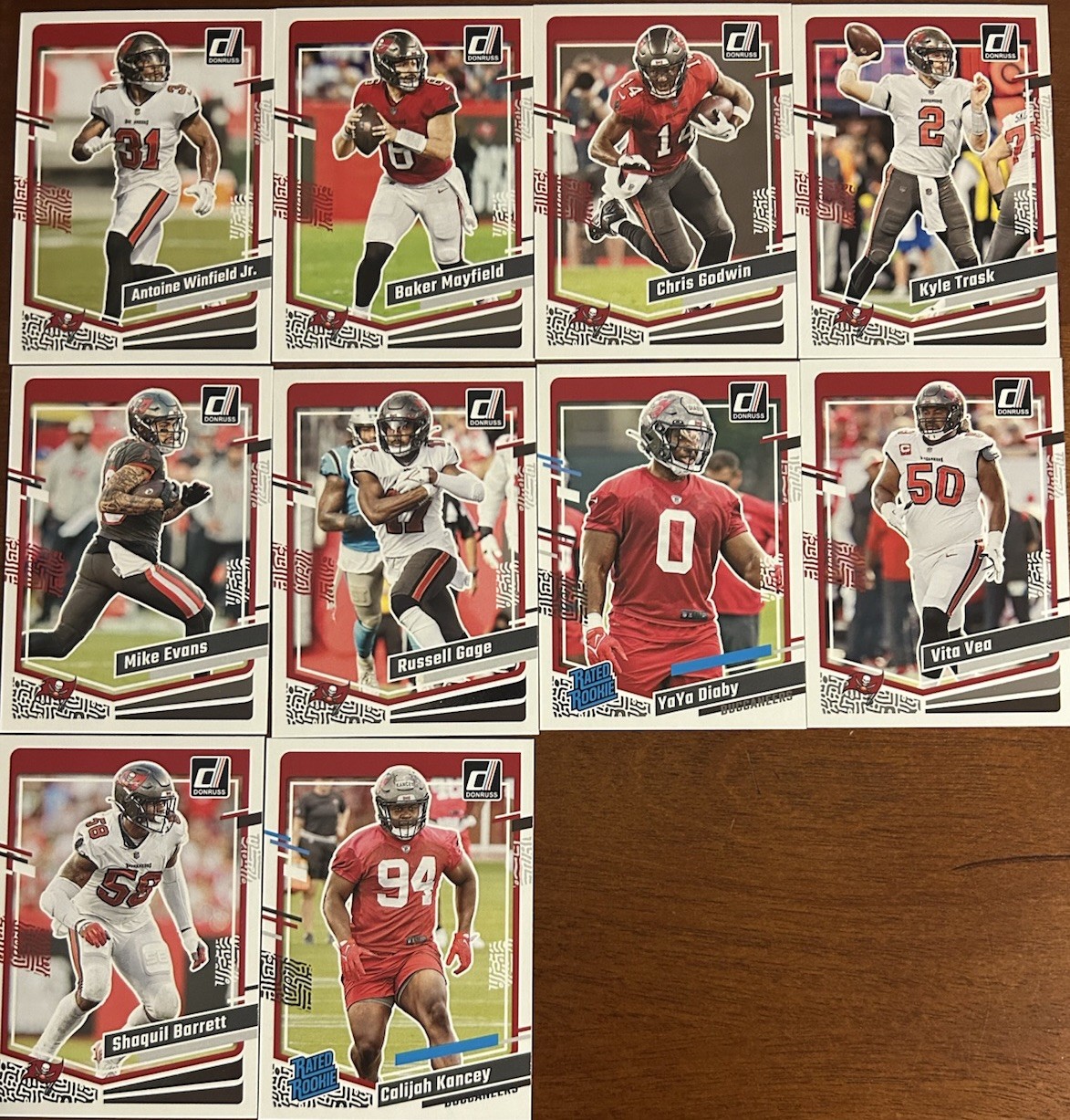 2023 Donruss Football (1-400 Set) Tampa Bay Buccaneers Team Set (10 Cards)
