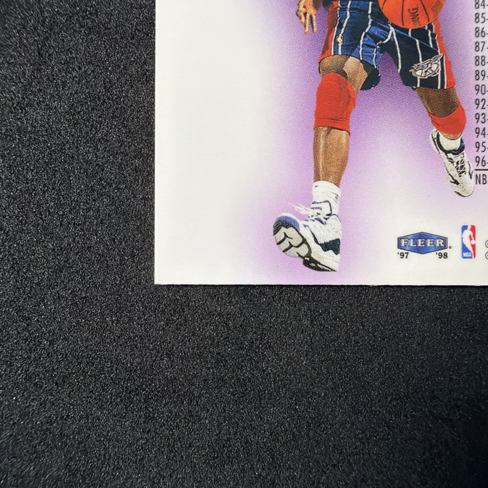 1997-98 Flair Showcase – Hakeem Olajuwon #28 Row 1