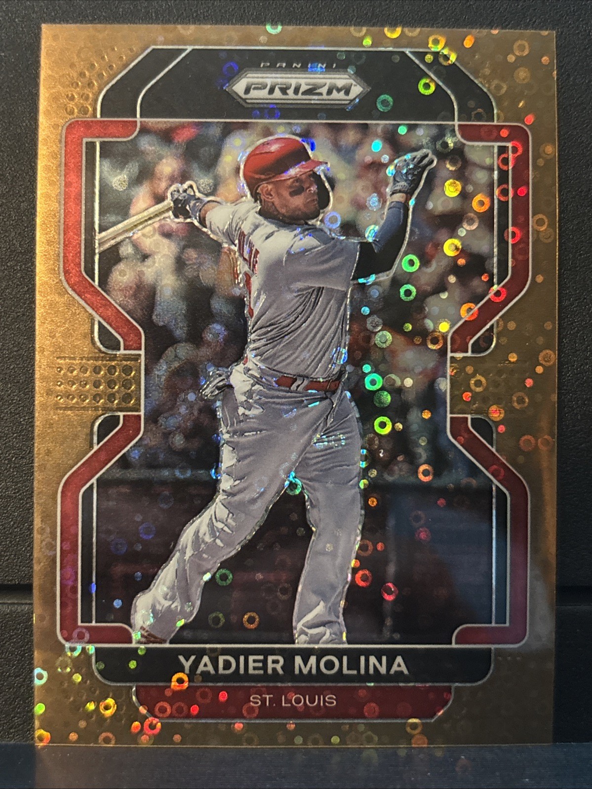 2022 Panini Prizm Yadier Molina #175 Bronze Donut Circle Prizm /40 – Cardinals
